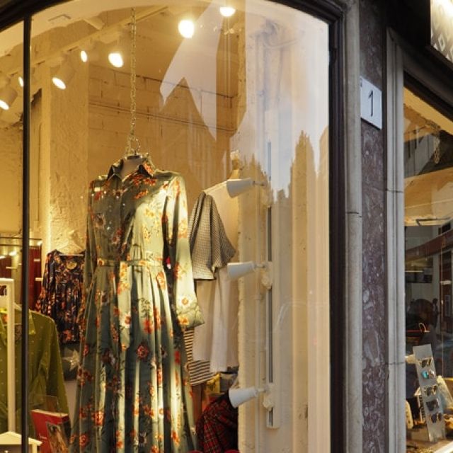 Luminaria Tienda Faza Woman Concept