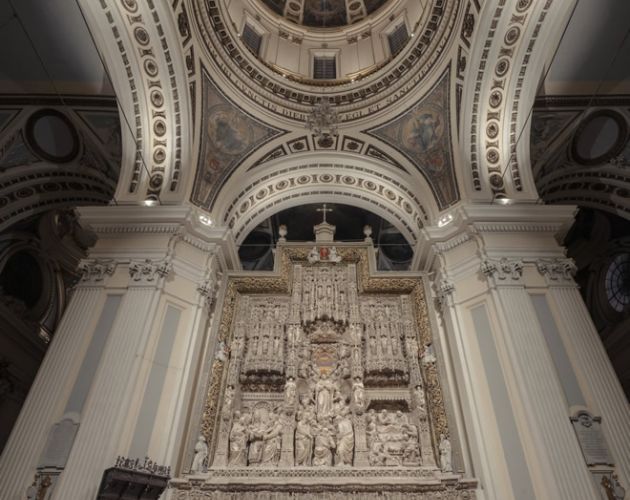 iluminacion de la cupula del pilar zaragoza