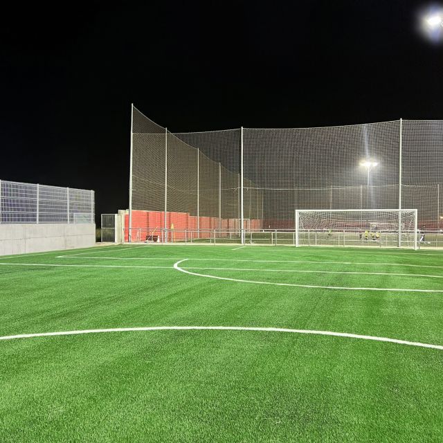 Iluminacion de campo de futbol 7 en Zaragoza