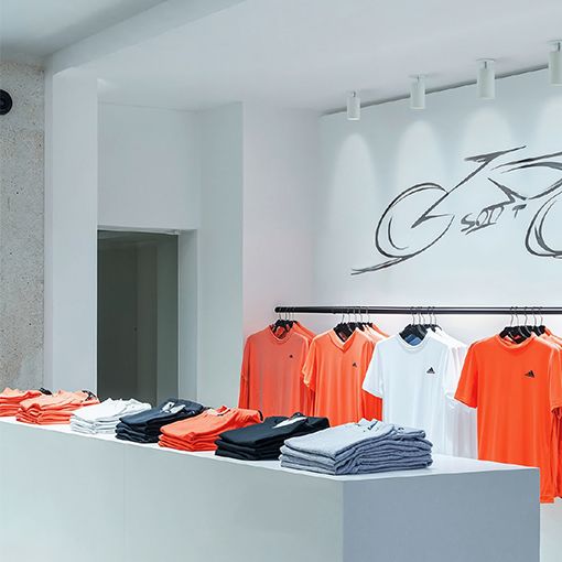 Luminaria para casquillo GU10. Perfectos para complementar a los proyectores de carril GU10 en puntos sin carril.