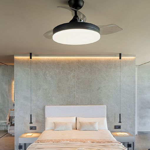 Ventilador con luz para montaje en techo. Su moderno diseño que integra en un mismo cuerpo el motor DC y las aspas en ABS