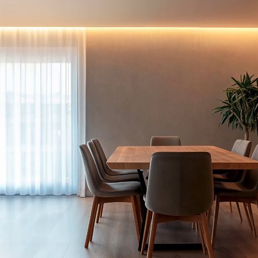 Tira profesional blanco variable que integra en el mismo encapsulado leds blancos de dos temperaturas de color, 2.300 K y 6.500 K