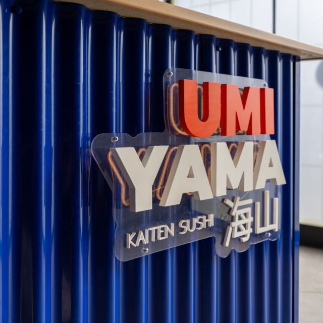 iluminacion led y neones restaurante UmiYama