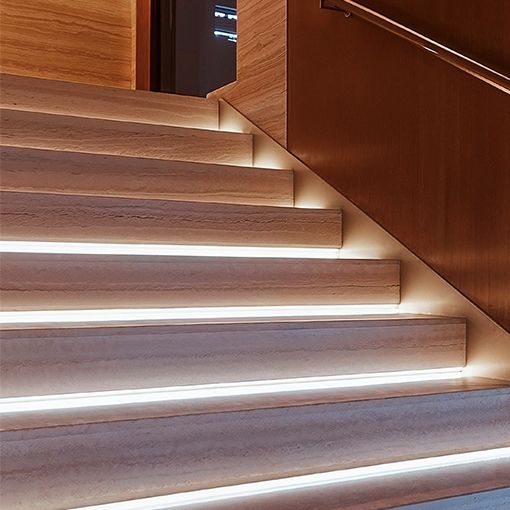 Tira led profesional para iluminación lineal y montaje en interior.