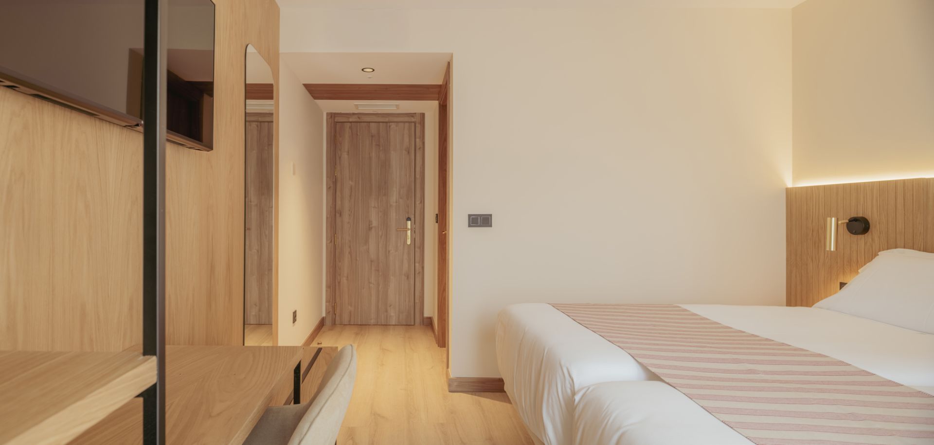 Como iluminar eficientemente un hotel