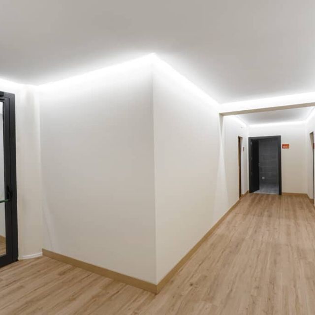 Proyectos Iluminacion gimnasio Art Fit Siluet 