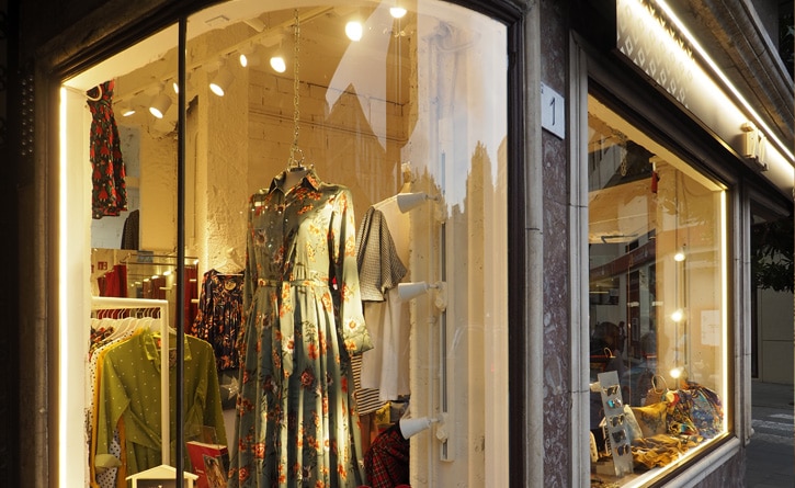 Luminaria Tienda Faza Woman Concept