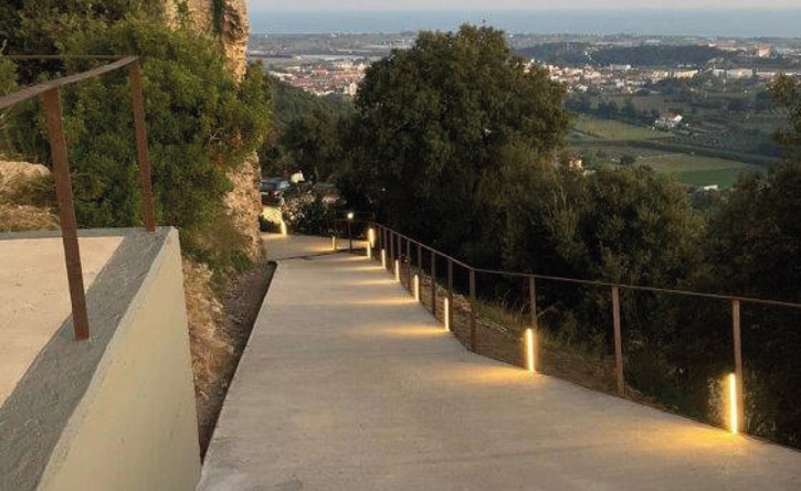 Luminarias para Castillo de Palafolls