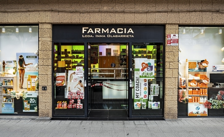 Luminaria en Farmacia Bilbao