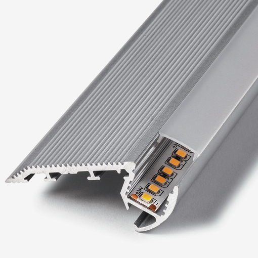 Perfil aluminio Escalera 67,5×2,8
