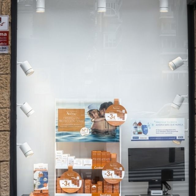 Luminaria para Farmacia Bilbao
