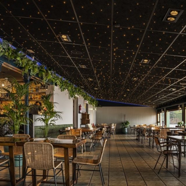 luminaria bar restaurante Maloka
