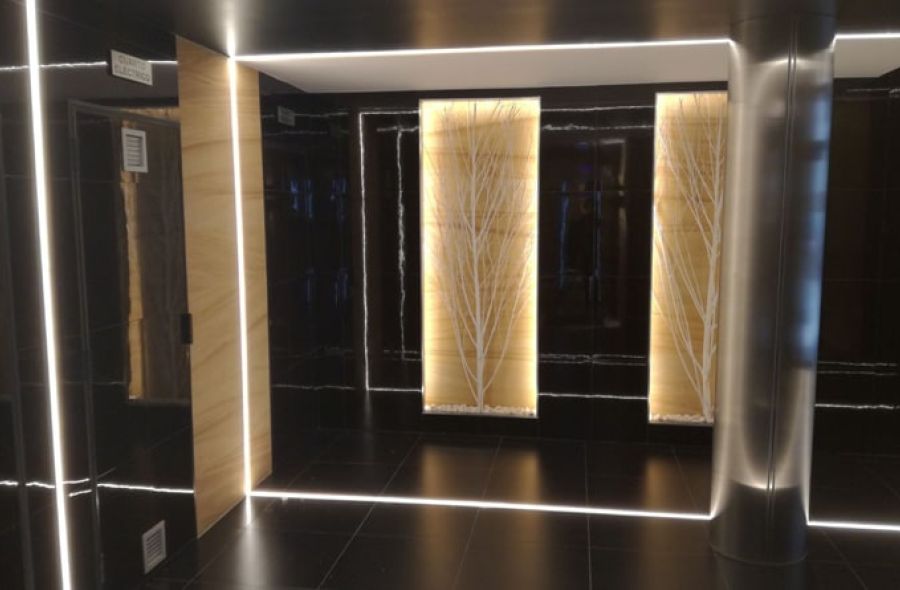Luminaria portal vivienda León