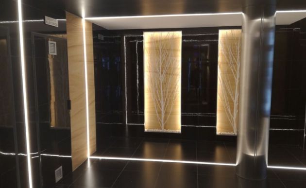 Luminaria portal vivienda León