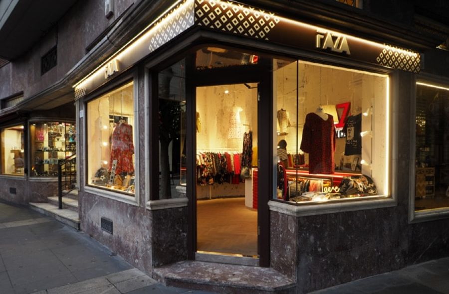 proyecto de iluminacion en tiendas de ropa y escaparates