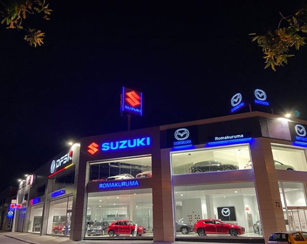 Luminaria concesionario Suzuki Mazda 
