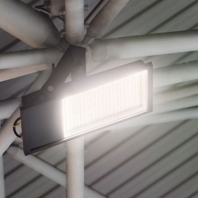 Proyecto iluminación de pistas de tenis