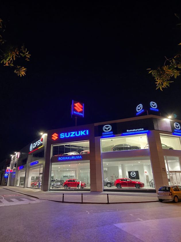 Luminaria concesionario Suzuki Mazda