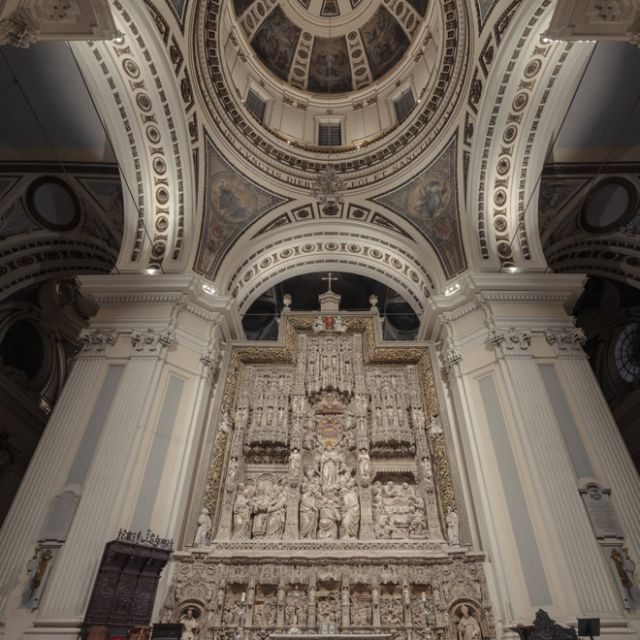 iluminacion de la cupula del pilar zaragoza